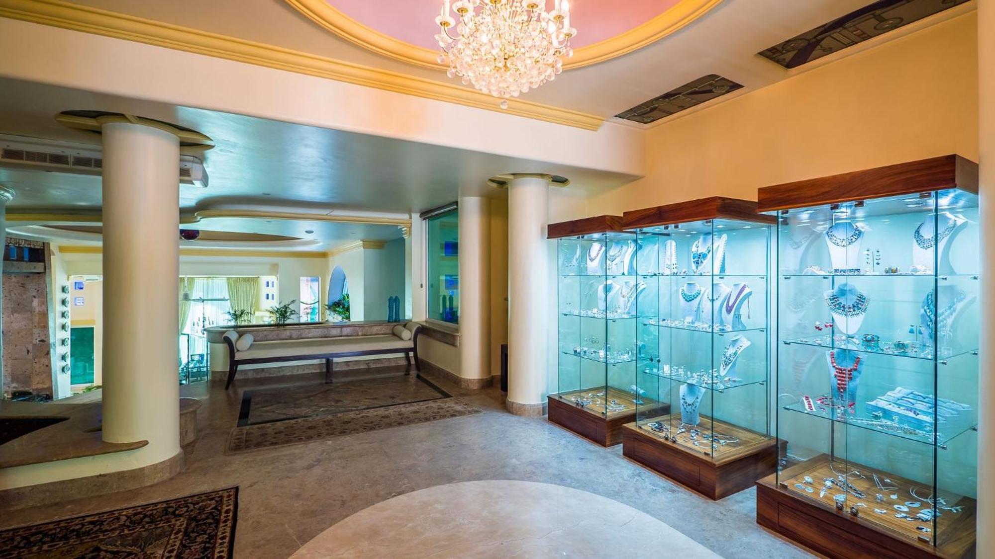 Villa Truly The Finest In Luxury With Incredible Views *