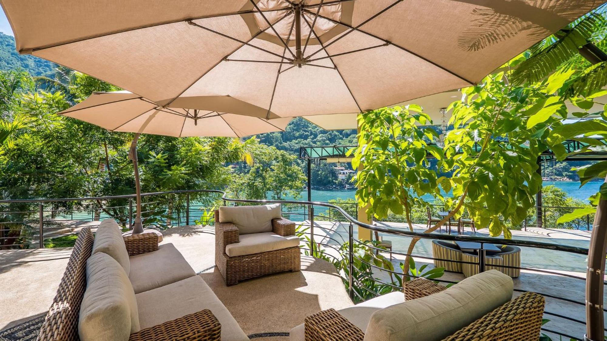 Truly The Finest In Luxury With Incredible Views Villa